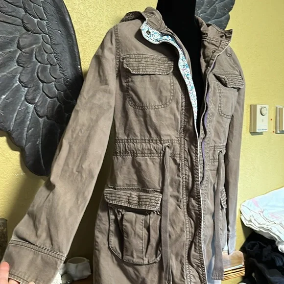 Old Navy Utility Jacket - Picture 2 of 9